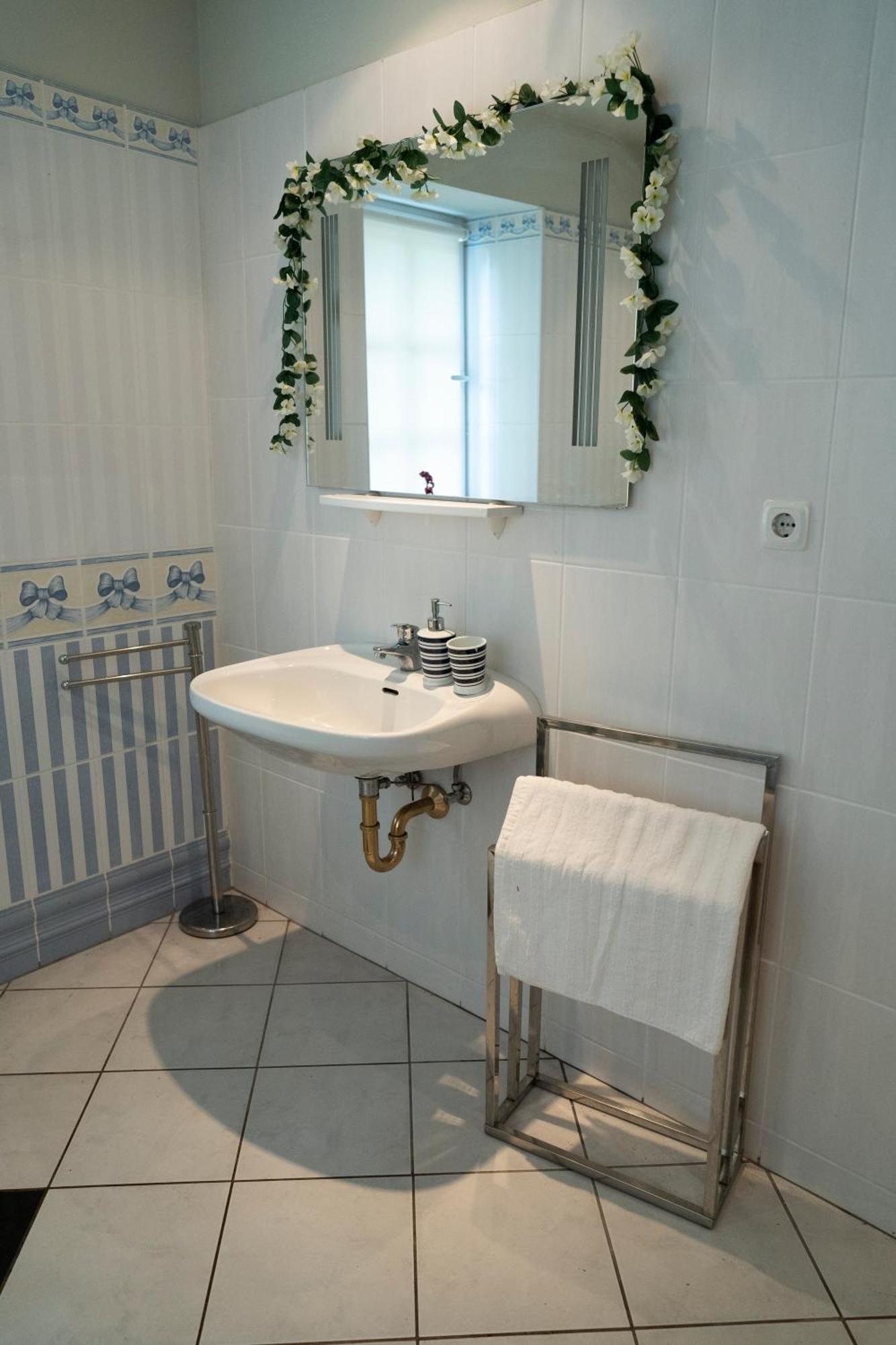 Hotel Und Restaurant Halbinsel Блікастель Екстер'єр фото
